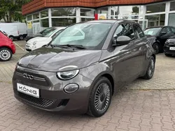 Grau Gebraucht 2021 Fiat 500e Icon Kleinwagen | 16.777 € (Fairer Preis)