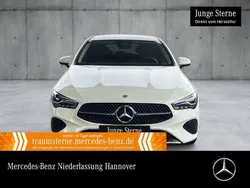 Weiß Gebraucht 2024 Mercedes CLA180 Progressive Limousine | 28.390 € (Superpreis)
