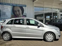 Silber Gebraucht 2010 Mercedes B180 Van / Kleinbus | 9.723 € (Teuer)