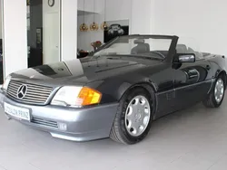 Schwarz Gebraucht 1991 Mercedes SL300 Cabrio | 18.980 €
