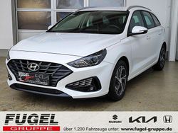 Weiß Gebraucht 2022 Hyundai i30 Kombi | 13.969 € (Guter Preis)