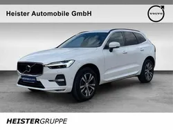 Weiß Gebraucht 2022 Volvo XC60 Momentum SUV | 34.990 € (Superpreis)