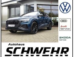 Blau Gebraucht 2022 Audi Q8 Ambiente SUV | 63.740 € (Etwas zu teuer)