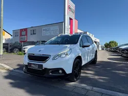 Weiß Gebraucht 2014 Peugeot 2008 Active SUV | 6.990 € (Fairer Preis)