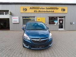 Blau Gebraucht 2017 Opel Meriva drive Van / Kleinbus | 10.990 € (Fairer Preis)