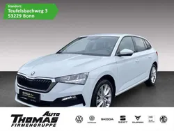 Weiß Gebraucht 2023 Skoda Scala Style Kleinwagen | 22.680 € (Teuer)