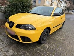 Gelb Gebraucht 2005 Seat Ibiza Kleinwagen | 950 € (Guter Preis)
