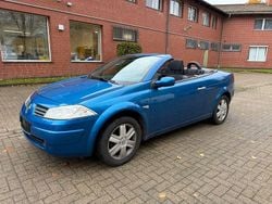 Blau Gebraucht 2004 Renault Mégane Cabriolet Authentique Cabrio | 3.200 € (Teuer)