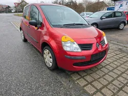 Rot Gebraucht 2005 Renault Modus Van / Kleinbus | 1.790 €