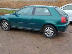 Grün Gebraucht 1997 Audi A3 Limousine | 650 € (Superpreis)