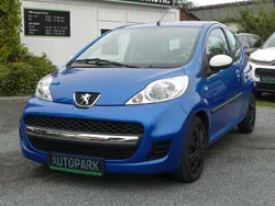 Blau Gebraucht 2011 Peugeot 107 Urban Move Kleinwagen | 2.900 € (Fairer Preis)