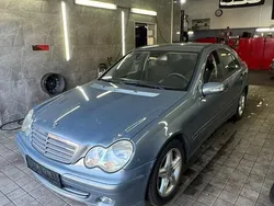 Gebraucht 2005 Mercedes C200 Limousine | 2.600 €