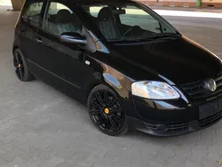 Schwarz Gebraucht 2005 VW Fox Kleinwagen | 2.990 €