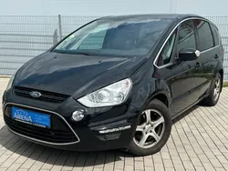 Schwarz Gebraucht 2015 Ford S-MAX Titanium Van / Kleinbus | 4.750 €