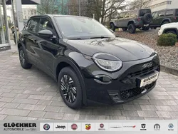 Schwarz Gebraucht 2024 Fiat 600 Limousine | 29.950 €