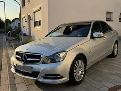 Silber Gebraucht 2012 Mercedes C220 Limousine | 12.999 €