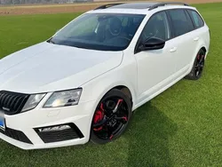 Weiß Gebraucht 2018 Skoda Octavia RS Kombi | 23.390 € (Teuer)