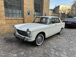 Weiß Gebraucht 1968 Peugeot 404 Limousine | 14.900 €