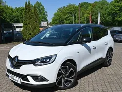 Weiß Gebraucht 2017 Renault Scénic IV Bose Edition Van / Kleinbus | 13.590 € (Guter Preis)