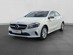 Weiß Gebraucht 2017 Mercedes A180 Limousine | 15.980 € (Fairer Preis)