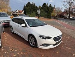 Weiß Gebraucht 2018 Opel Insignia Dynamic Kombi | 13.250 € (Guter Preis)