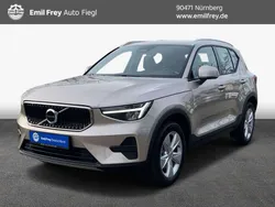 Bright dusk metallic Neu 2024 Volvo XC40 Core SUV | 42.910 € (Fairer Preis)