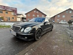 Schwarz Gebraucht 2003 Mercedes E320 Avantgarde Kombi | 2.000 € (Guter Preis)