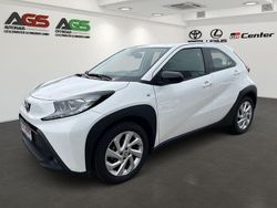 Weiß Gebraucht 2023 Toyota Aygo X-play Kleinwagen | 14.200 € (Fairer Preis)