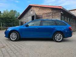 Blau Gebraucht 2017 Skoda Octavia Style Kombi | 10.800 € (Guter Preis)