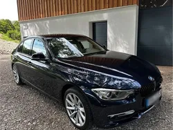 Blau Gebraucht 2012 BMW 328 Limousine | 15.999 € (Fairer Preis)