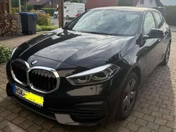 Schwarz Gebraucht 2021 BMW 118 Advantage Kleinwagen | 17.850 € (Guter Preis)