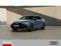 Grau Neu 2024 Audi RS3 Sport Kleinwagen | 71.990 €
