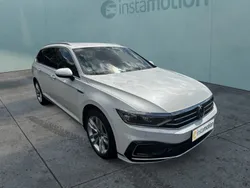 Weiß Gebraucht 2020 VW Passat GTE Kombi | 25.400 € (Fairer Preis)