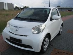 Weiß Gebraucht 2009 Toyota iQ Basis Kleinwagen | 4.290 € (Fairer Preis)