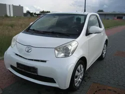 Weiß Gebraucht 2009 Toyota iQ Basis Kleinwagen | 4.490 € (Fairer Preis)