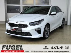 Deluxeweiss met. Gebraucht 2021 Kia Ceed Spirit Limousine | 15.495 € (Guter Preis)