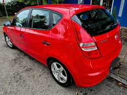 Rot Gebraucht 2009 Hyundai i30 Classic Limousine | 2.300 € (Guter Preis)