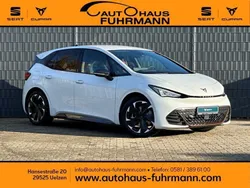 Weiß Neu 2024 Cupra Born Kleinwagen | 37.990 € (Etwas zu teuer)