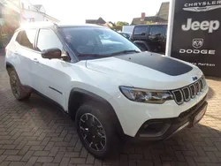 Alpine white/dach schwarz Gebraucht 2023 Jeep Compass SUV | 29.990 € (Guter Preis)