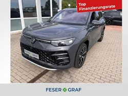 Delfingrau metallic Gebraucht 2025 VW Tayron Pro SUV | 53.990 € (Superpreis)