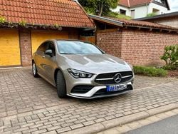 Grau Gebraucht 2021 Mercedes CLA200 Shooting Brake AMG line Kombi | 27.500 € (Guter Preis)