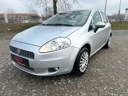 Silber Gebraucht 2010 Fiat Grande Punto Kleinwagen | 3.999 € (Etwas zu teuer)