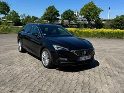 Schwarz Gebraucht 2022 Seat Leon XCELLENCE Kombi | 22.200 € (Fairer Preis)