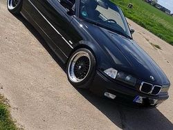 Schwarz Gebraucht 1997 BMW 328 Cabriolet Cabrio | 13.100 € (Fairer Preis)