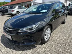 Onyx schwarz Gebraucht 2022 Opel Astra Edition Kombi | 16.200 € (Guter Preis)