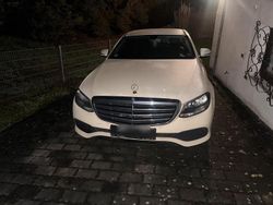 Beige Gebraucht 2016 Mercedes E200 Limousine | 6.000 €