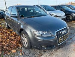 Grau Gebraucht 2006 Audi A3 Attraction Limousine | 2.790 € (Superpreis)