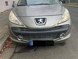 Silber Gebraucht 2008 Peugeot 207 CC Cabrio | 800 € (Superpreis)