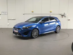 Blau Neu 2025 Kia Ceed GT GT-Line Limousine | 42.184 €