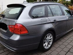 Grau Gebraucht 2012 BMW 320 Kombi | 8.300 € (Guter Preis)